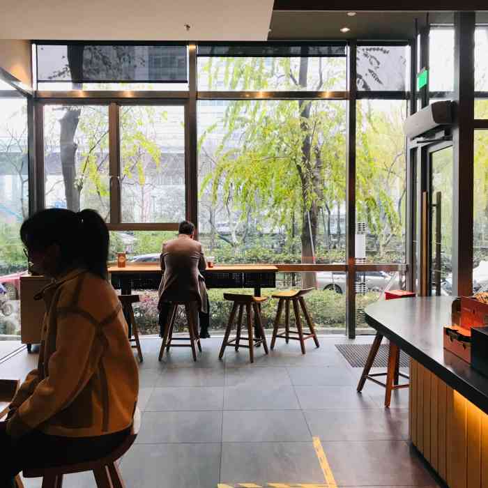 杭州庆春路证券营业部(杭州庆春路证券营业部游资怎么样)
